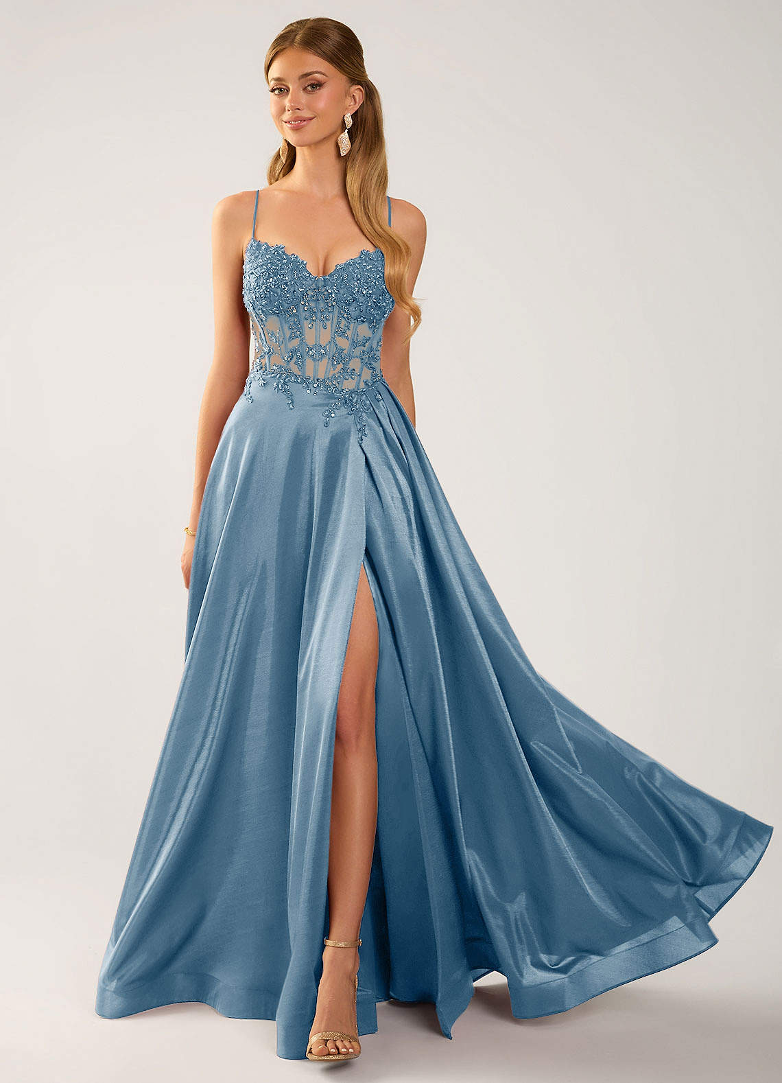 Isoldemark A-Line Sweetheart Satin Evening Dress in black