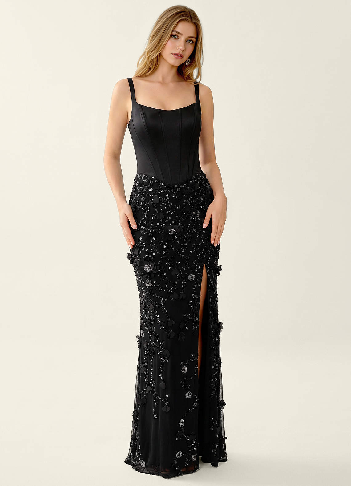 Belinda Mermaid Square-Neck Sequined Tulle Evening Dress in Black