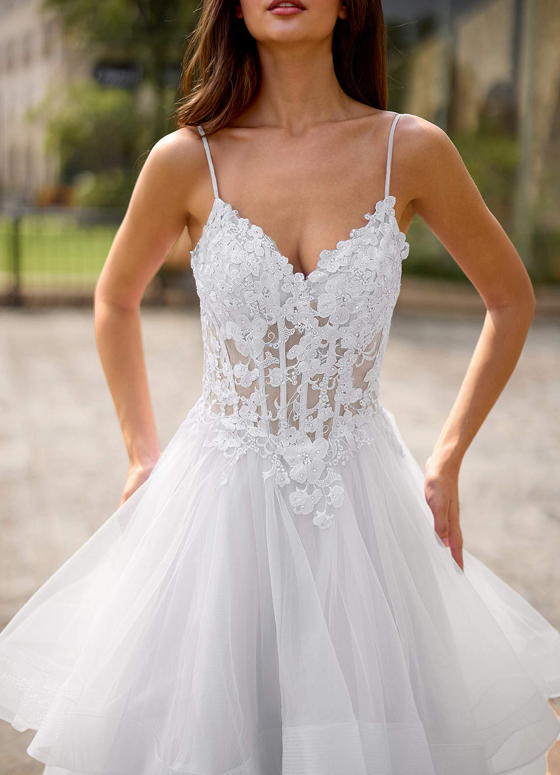 Spitze Ball Gown Sweetheart Lace Tulle Evening Dress in white