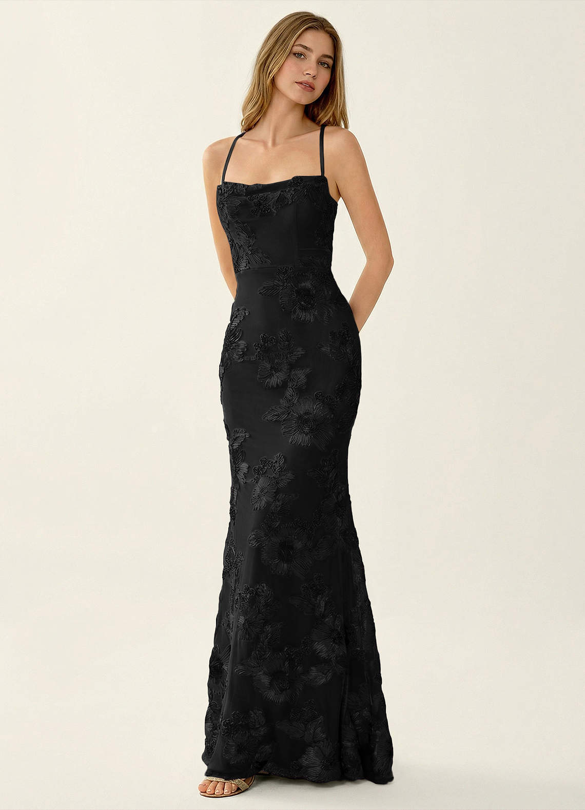 Kailani Mermaid Spaghetti-Strap Lace Evening Dress in black