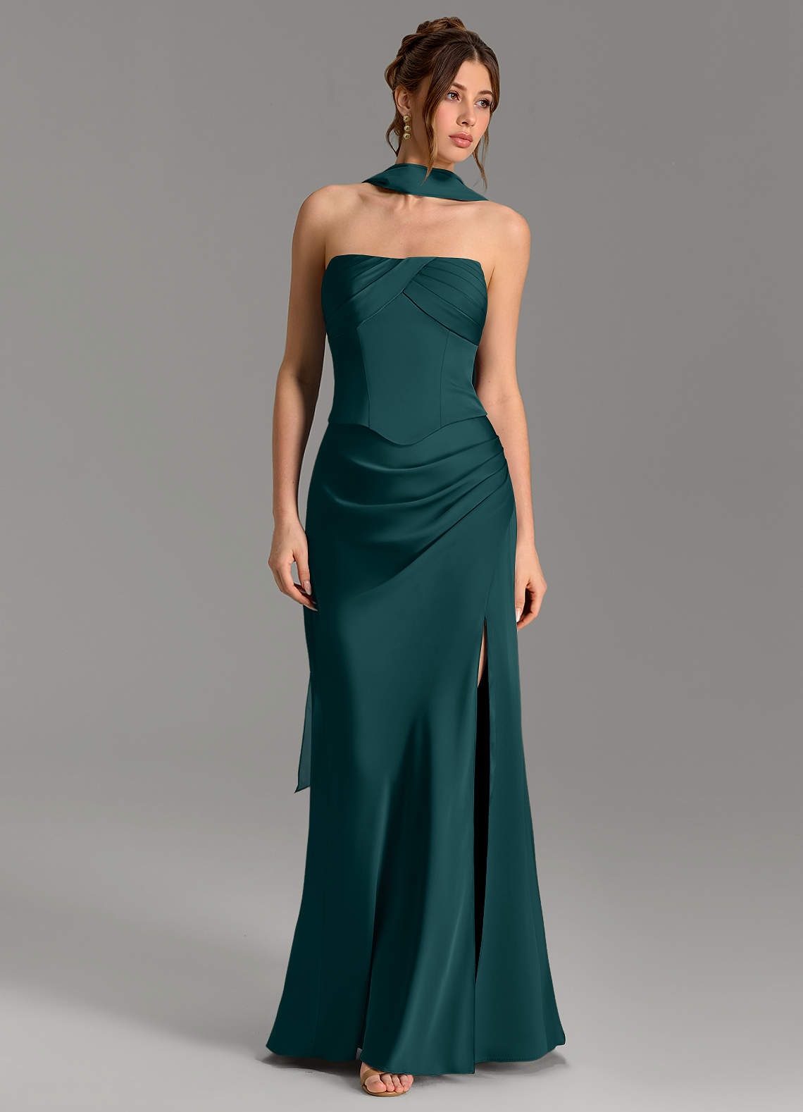 Nicki Sheath Scoop-Neck Stretch Satin Bridesmaid Dress in Pine