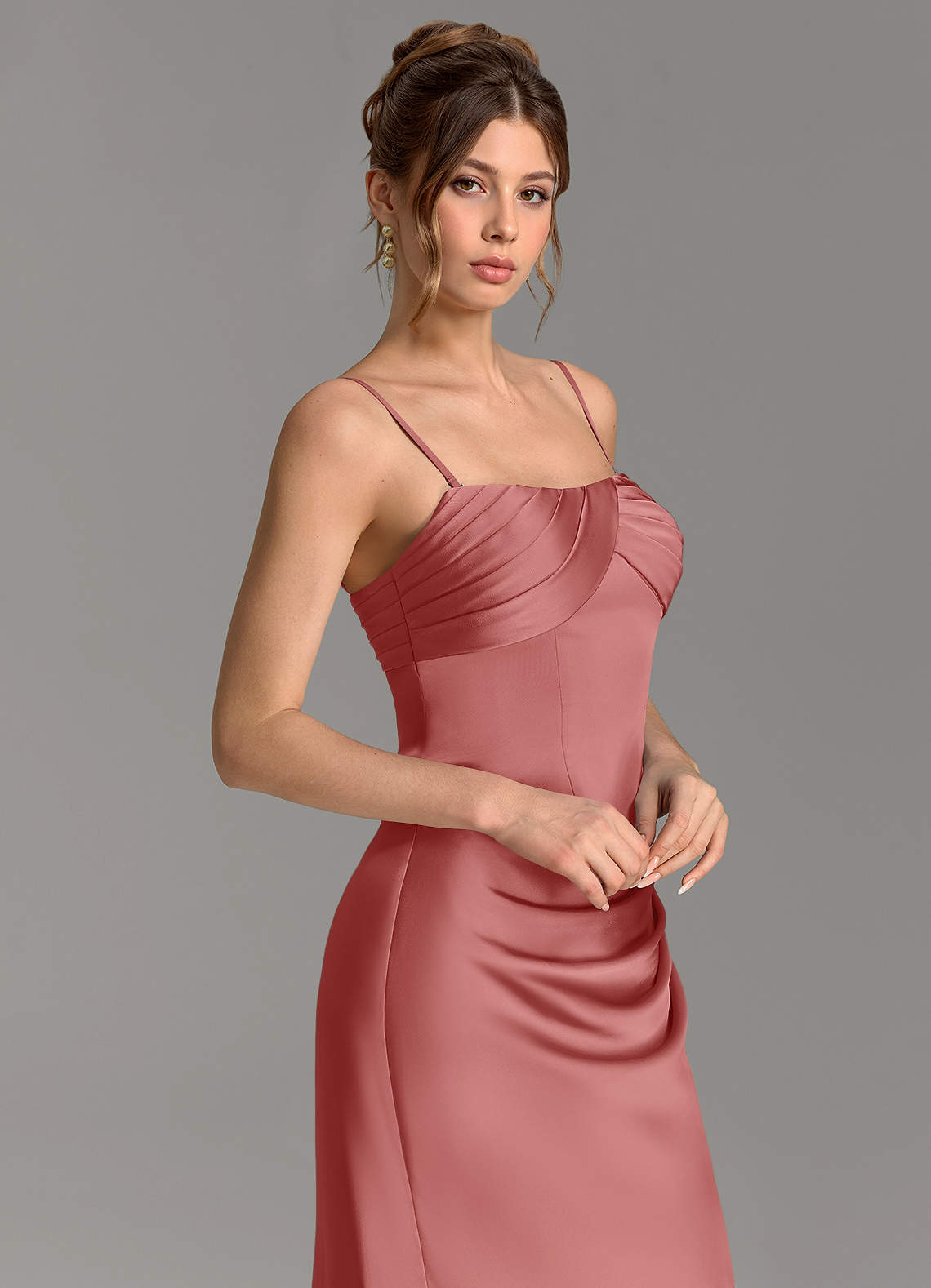 Nicki Sheath Scoop-Neck Stretch Satin Bridesmaid Dress in Antique Rose
