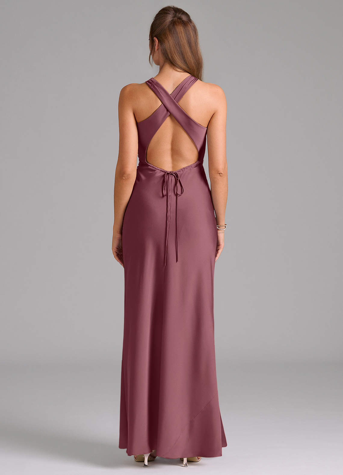Evadne Sheath Scoop-Neck Stretch Satin Bridesmaid Dress in Desert Rose
