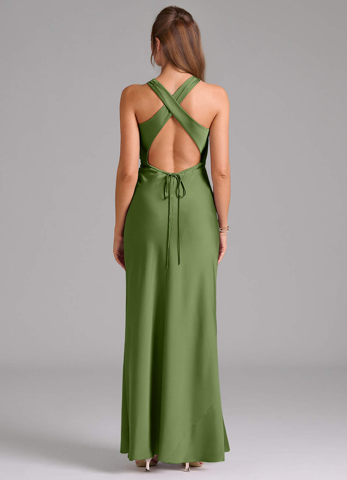 Evadne Sheath Scoop-Neck Stretch Satin Bridesmaid Dress in Juniper