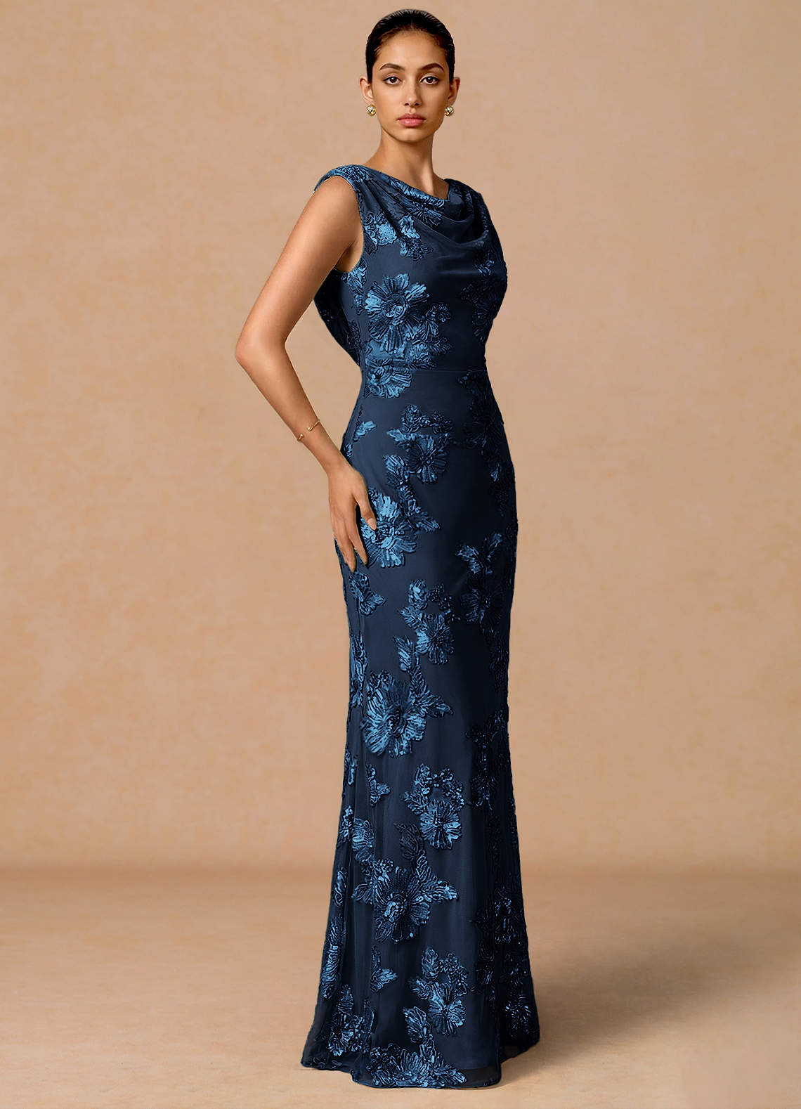 Elowis Column Open-Back Floral Mesh Evening Dress in Navy