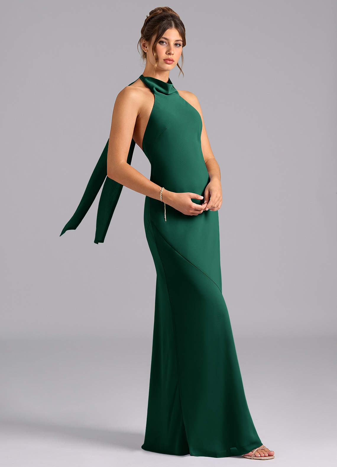 Velli Mermaid Halter Chiffon Bridesmaid Dress in Emerald