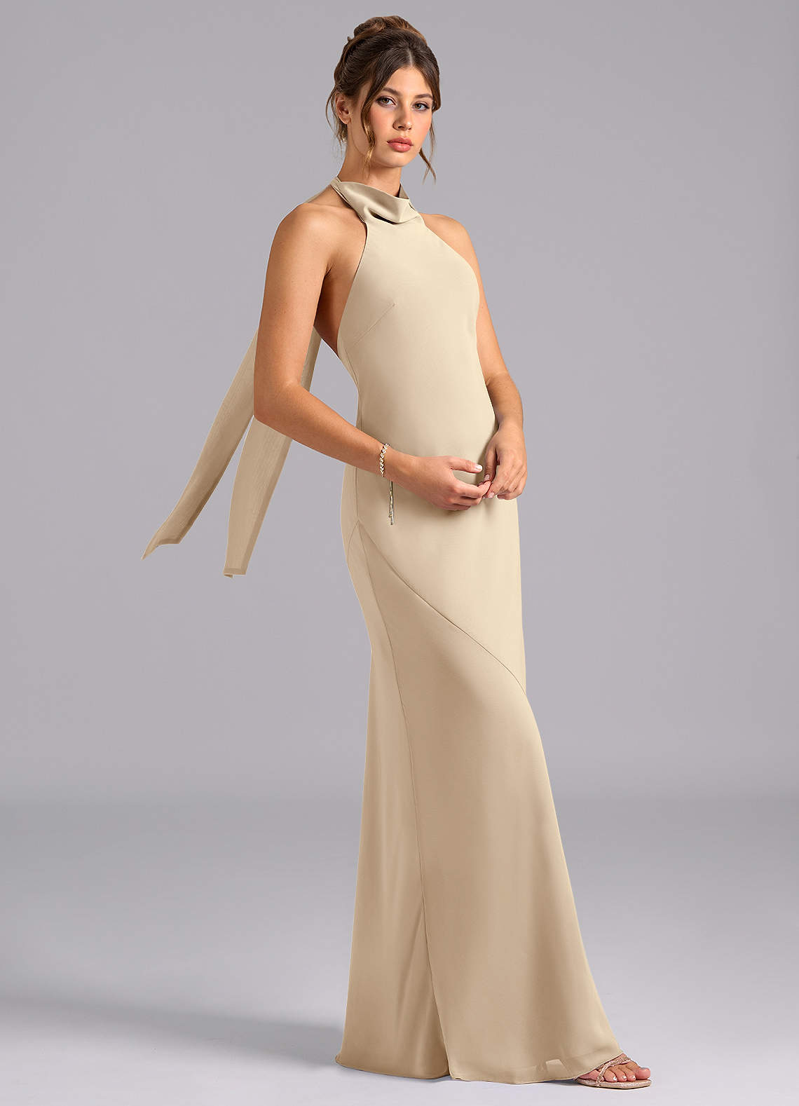 Velli Mermaid Halter Chiffon Bridesmaid Dress in Champagne