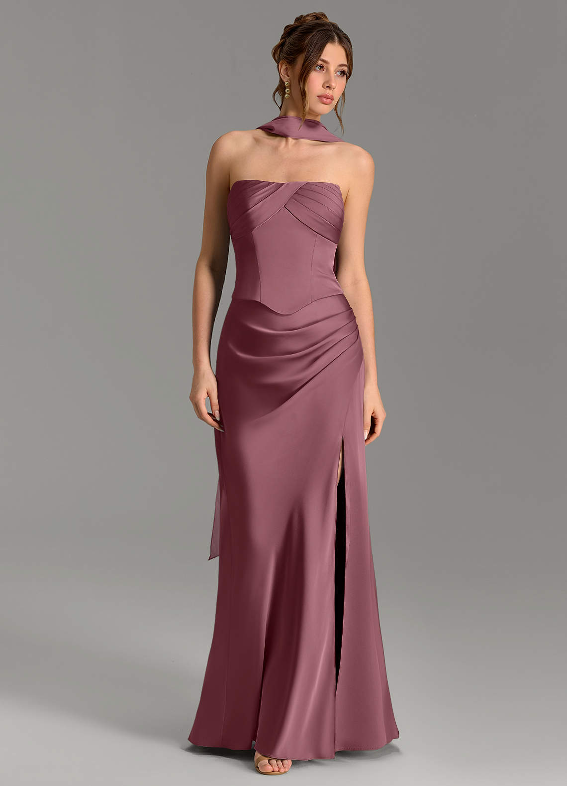 Nicki Sheath Scoop-Neck Stretch Satin Bridesmaid Dress in Desert Rose