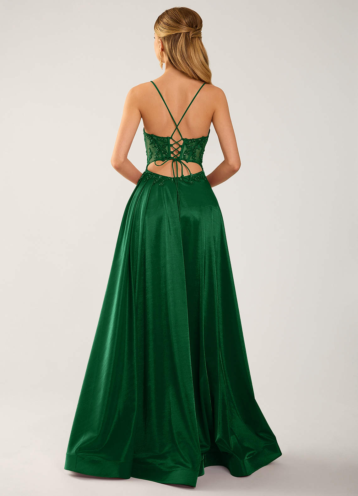 Isoldemark A-Line Sweetheart Satin Evening Dress in Dark Green