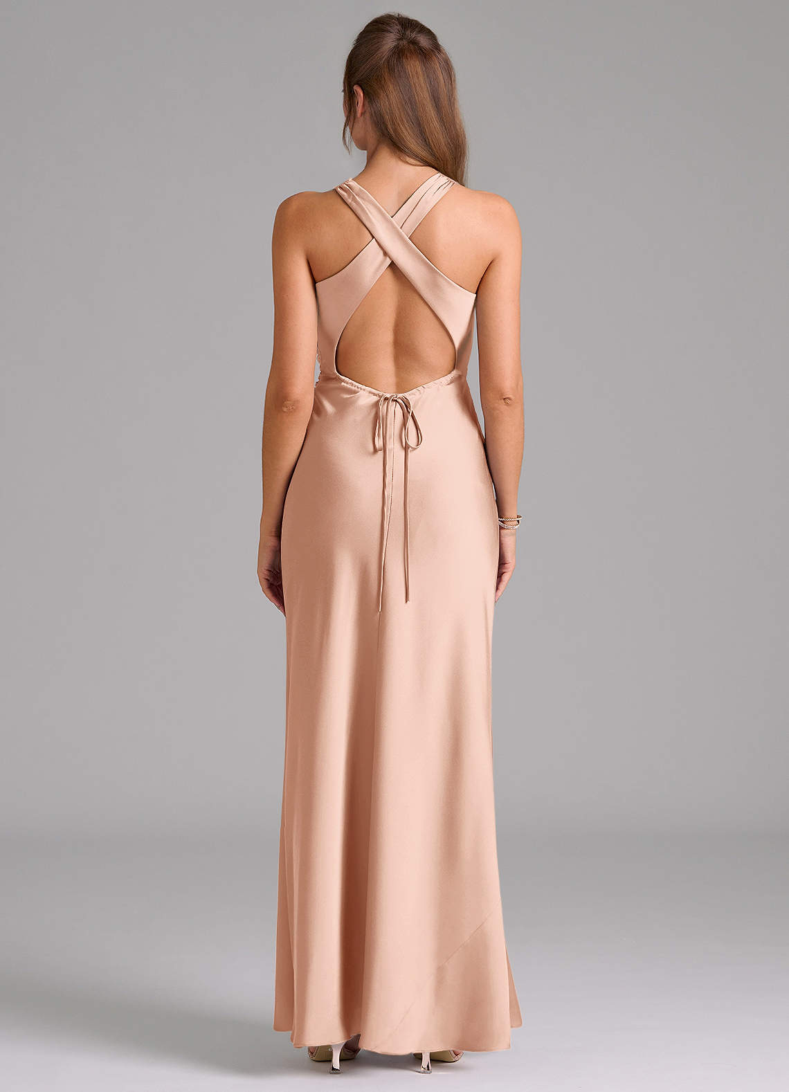 Evadne Sheath Scoop-Neck Stretch Satin Bridesmaid Dress in rose gold
