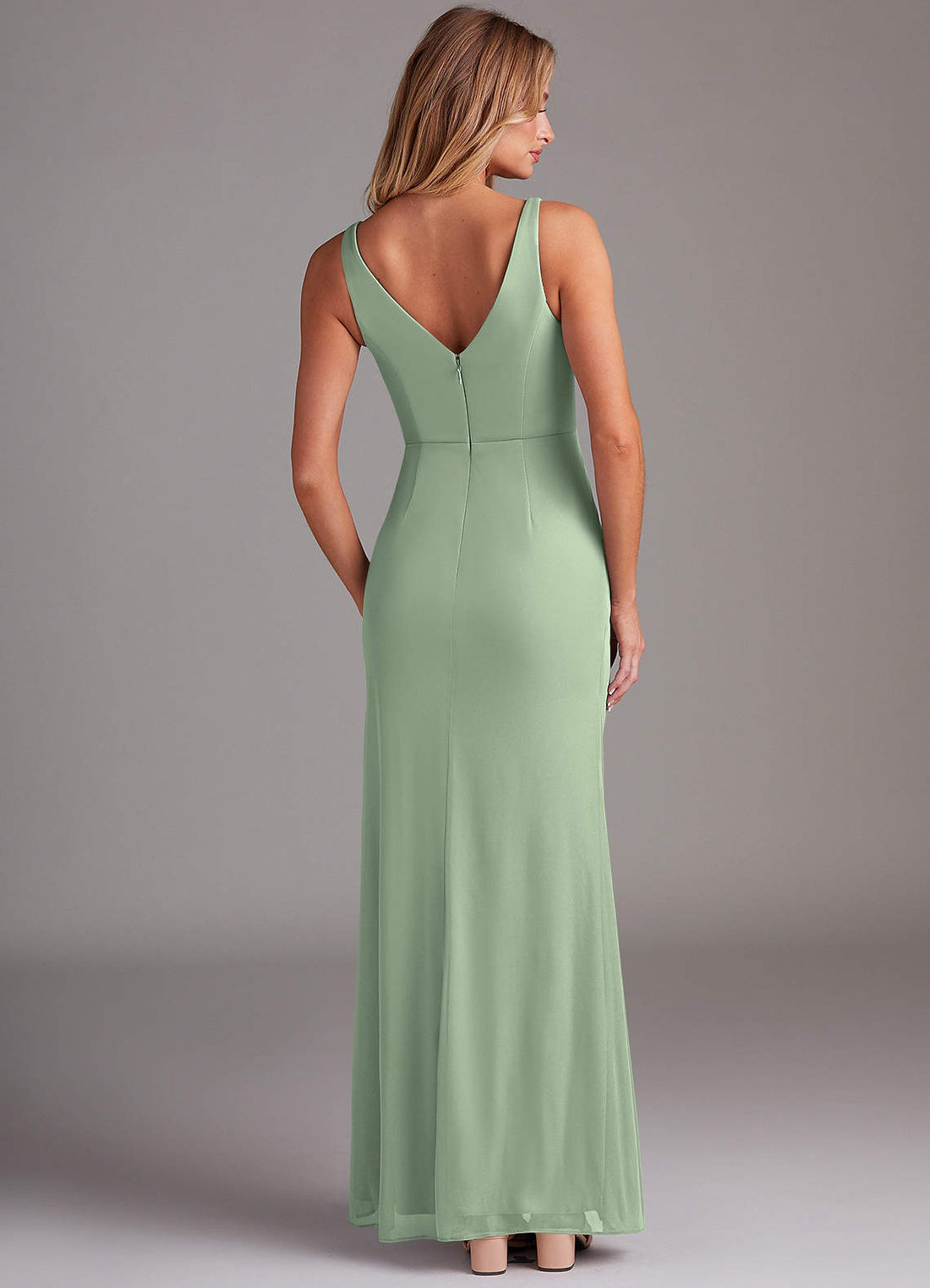 Leandra Mermaid V-Neck Mesh Bridesmaid Dress in Dusty Sage