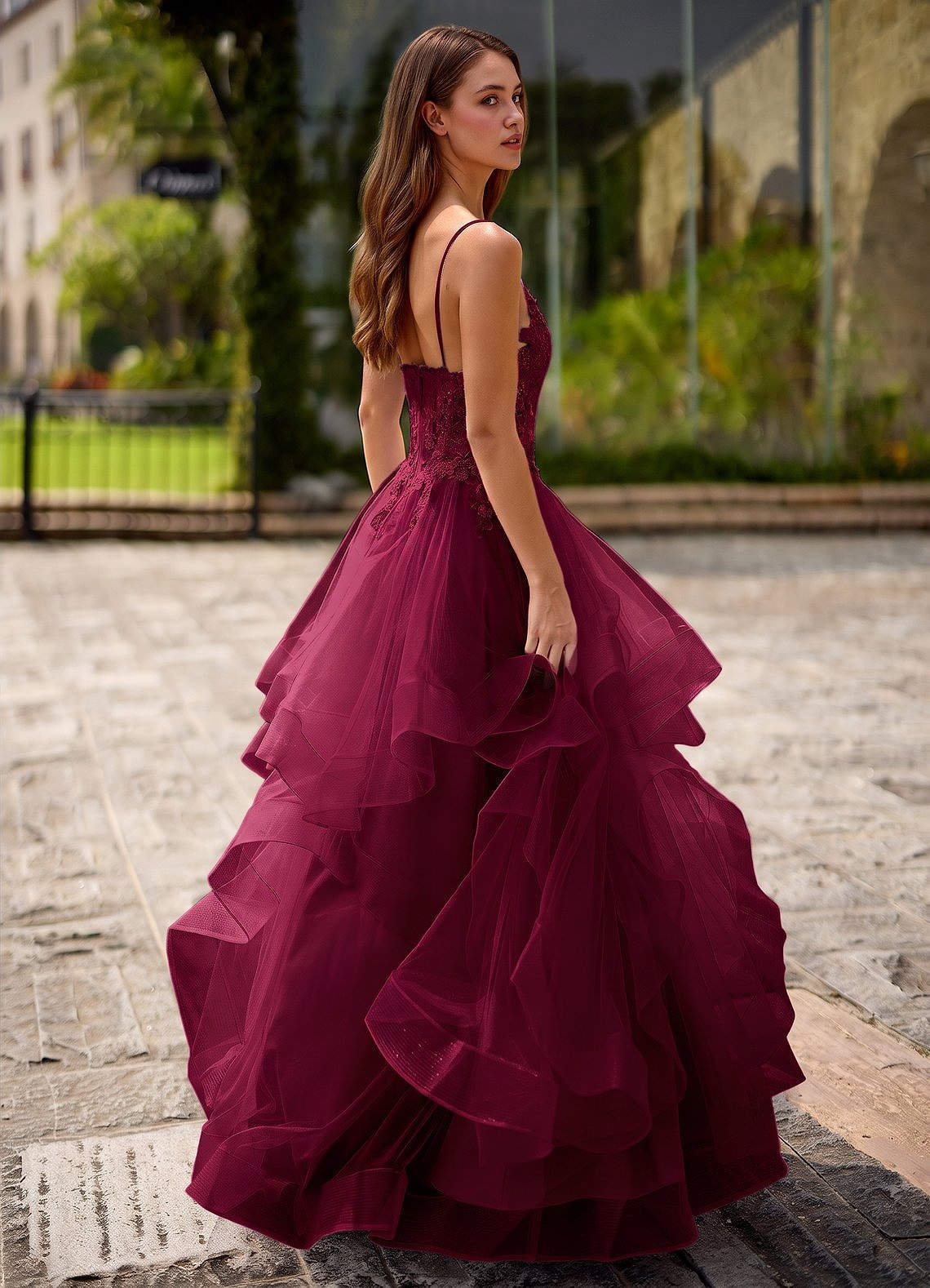 Spitze Ball Gown Sweetheart Lace Tulle Evening Dress in Burgundy
