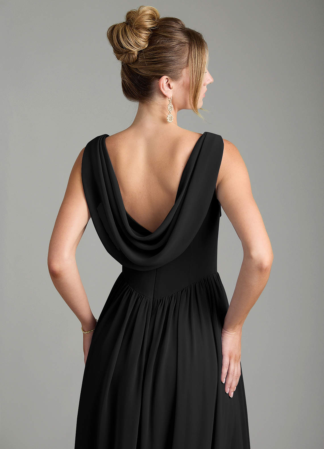 Novi A-Line Square-Neck Chiffon Bridesmaid Dress in black