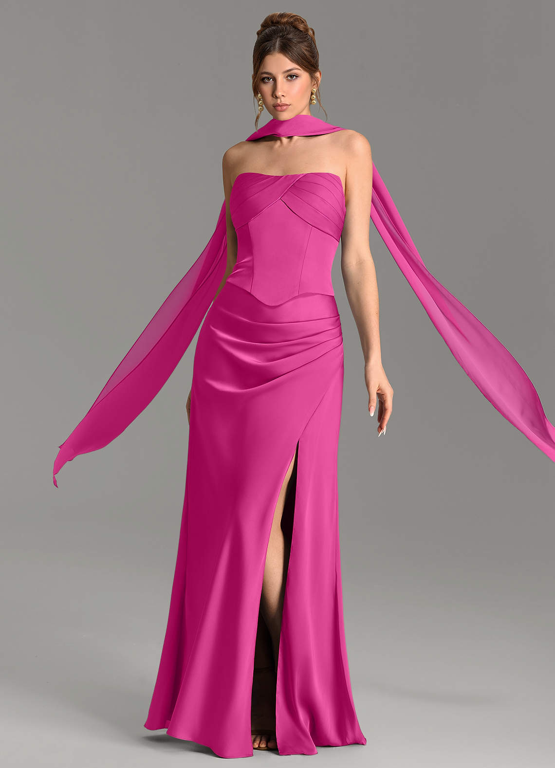 Nicki Sheath Scoop-Neck Stretch Satin Bridesmaid Dress in Fuchsia