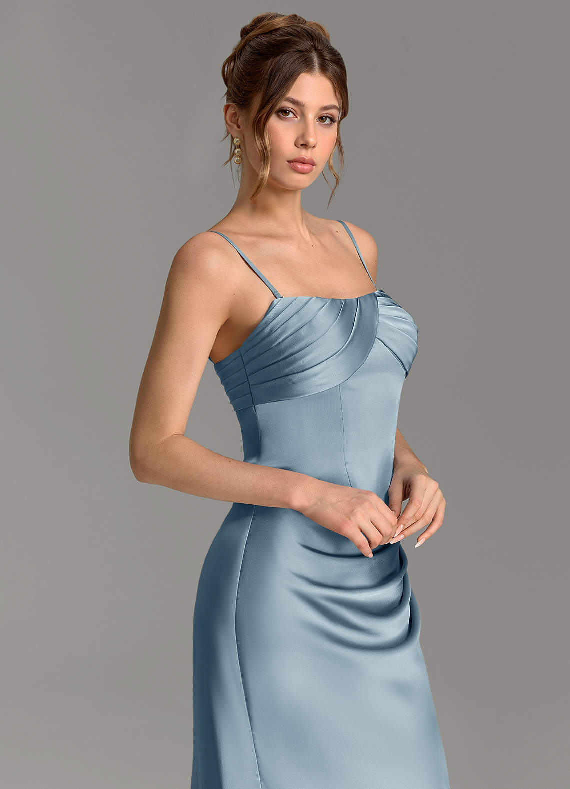 Nicki Sheath Scoop-Neck Stretch Satin Bridesmaid Dress in dusty blue