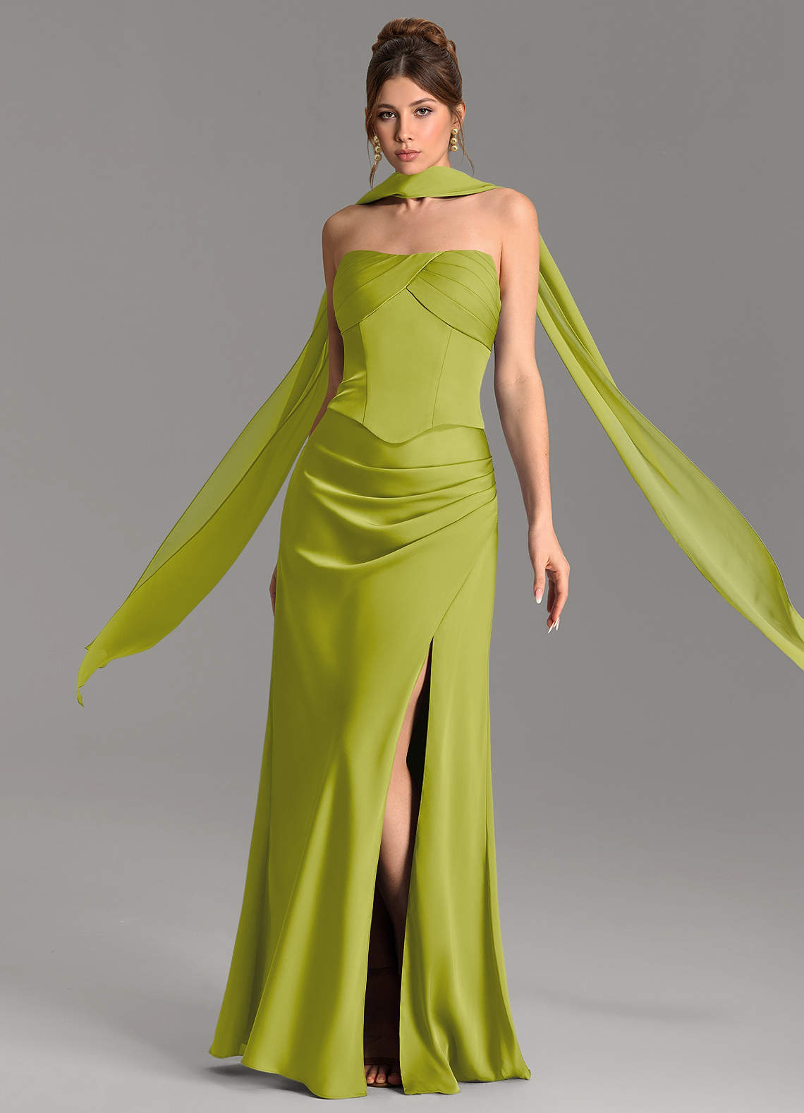 Nicki Sheath Scoop-Neck Stretch Satin Bridesmaid Dress in Lemongrass