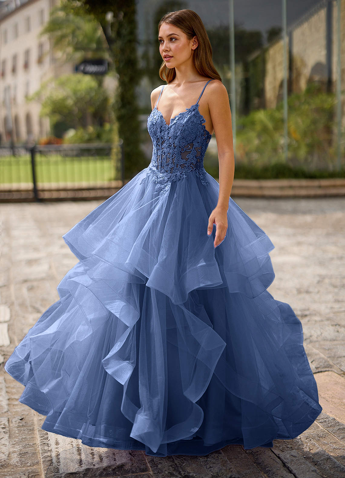 Spitze Ball Gown Sweetheart Lace Tulle Evening Dress in Steel Blue