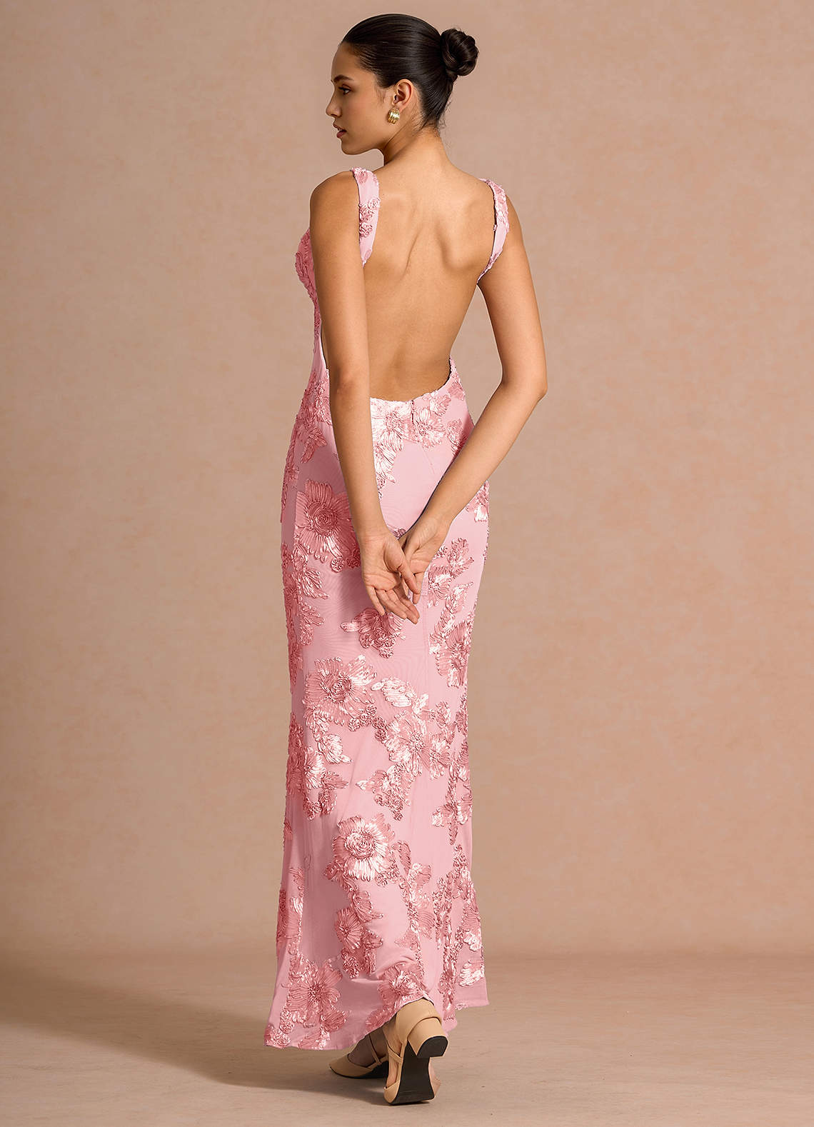 Ivellea Mermaid V-Neck Mesh Evening Dress in Pink