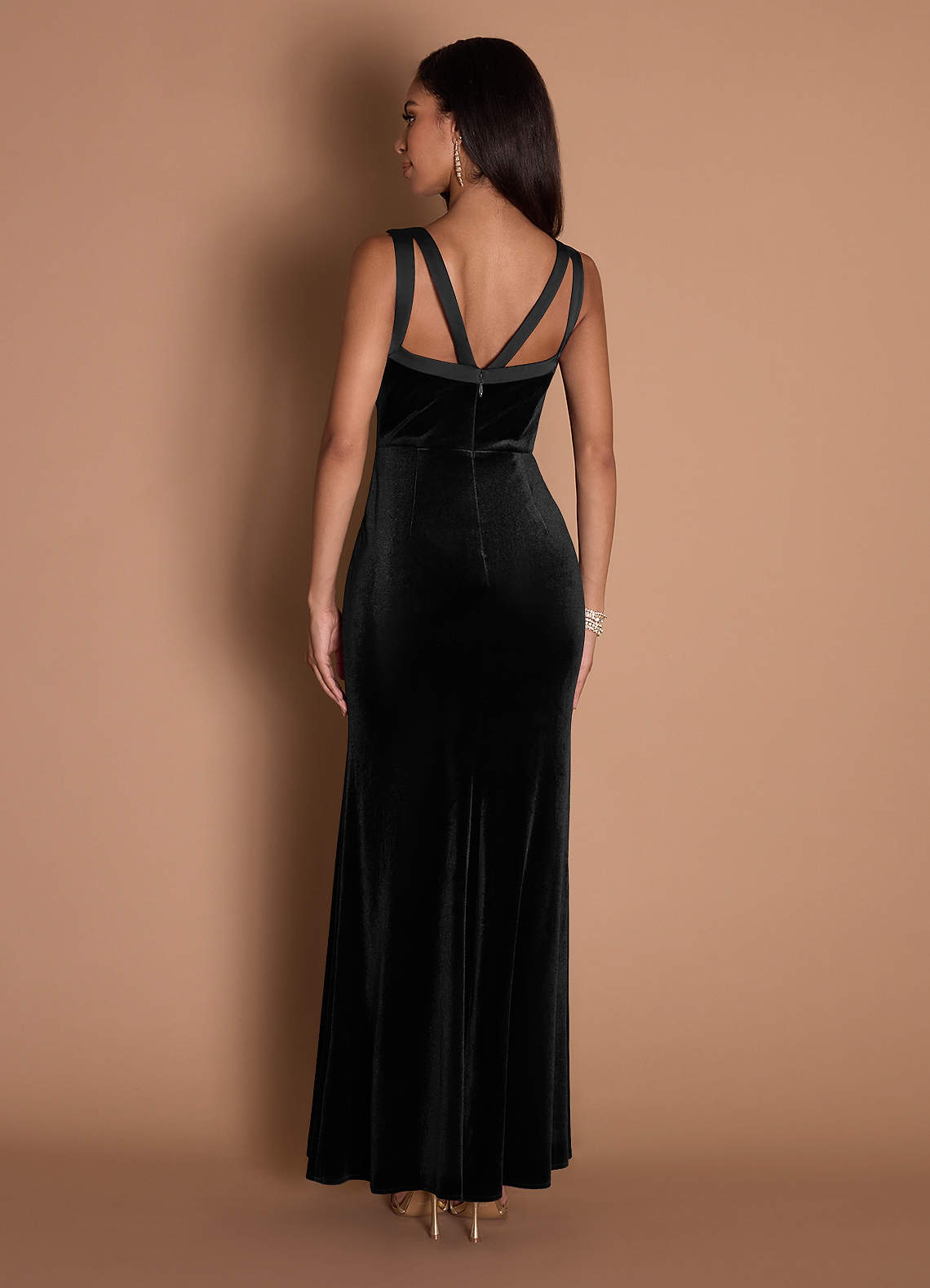 Tania Mermaid V-Neck Stretch Satin and Velvet Evening Dress in black