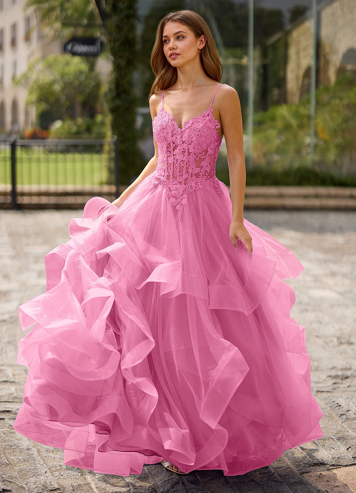 Spitze Ball Gown Sweetheart Lace Tulle Evening Dress in candy pink