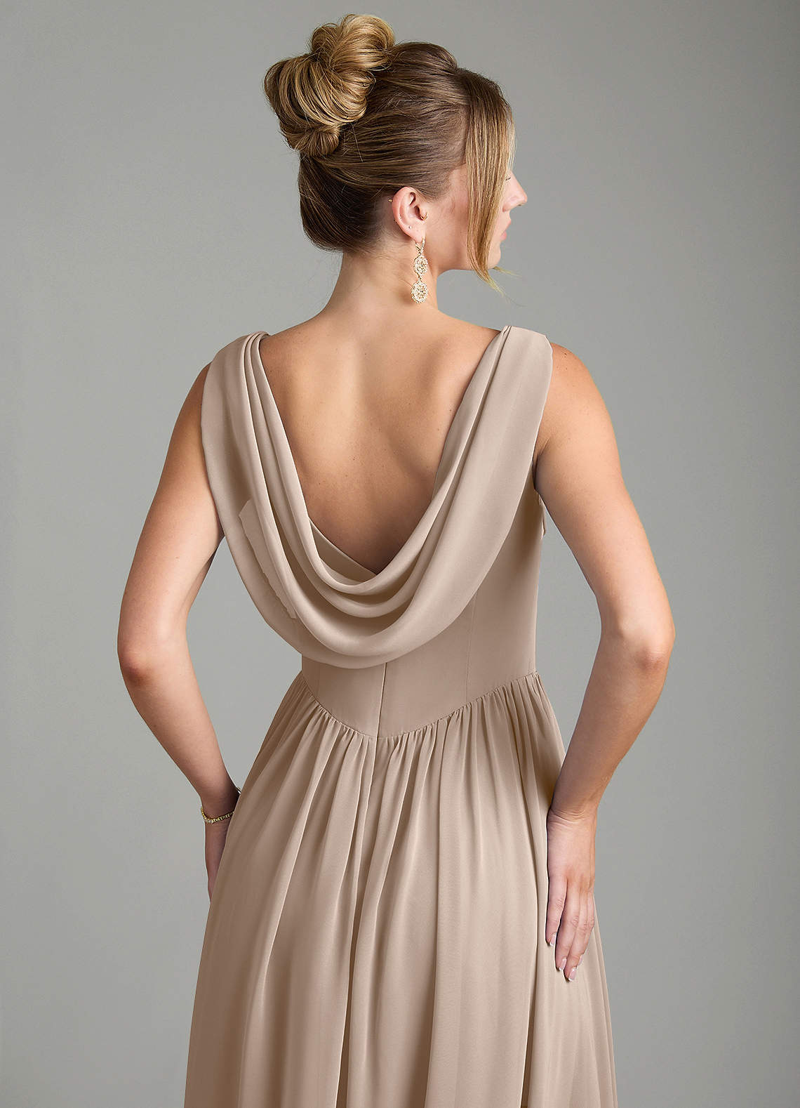Novi A-Line Square-Neck Chiffon Bridesmaid Dress in Taupe