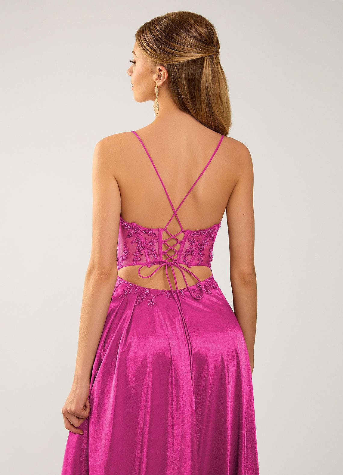 Isoldemark A-Line Sweetheart Satin Evening Dress in Rose Red