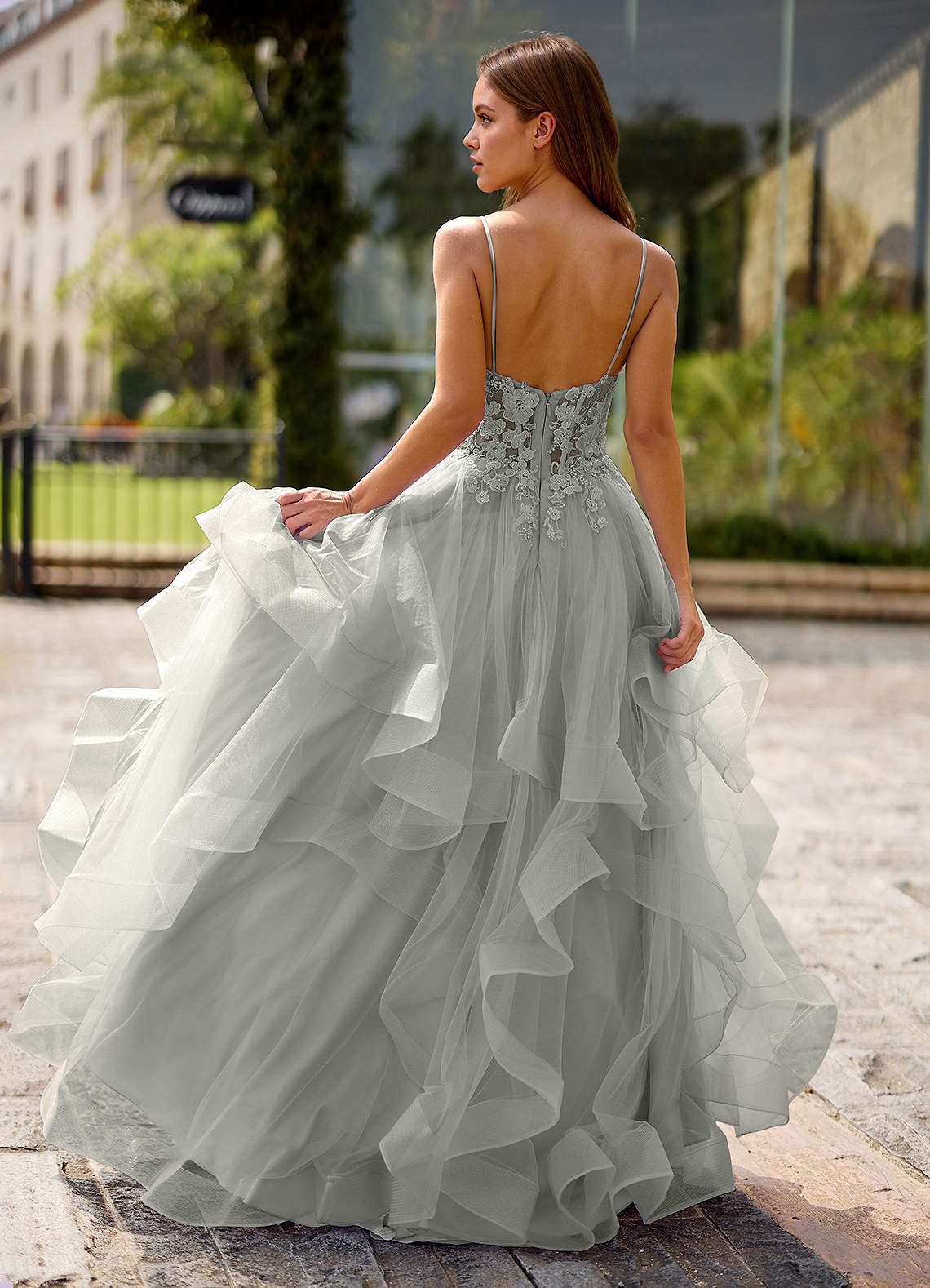 Spitze Ball Gown Sweetheart Lace Tulle Evening Dress in Silver