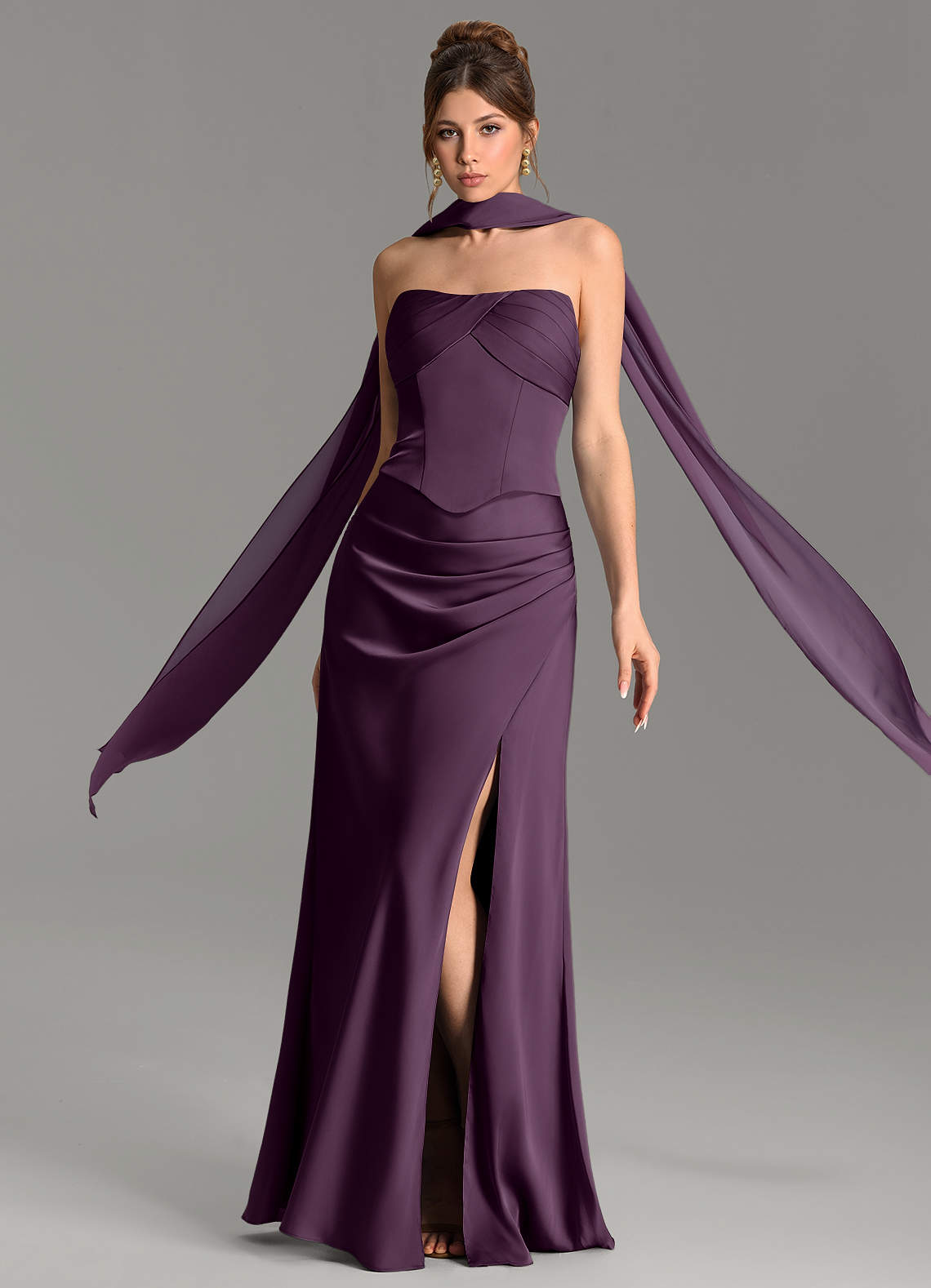 Nicki Sheath Scoop-Neck Stretch Satin Bridesmaid Dress in Plum