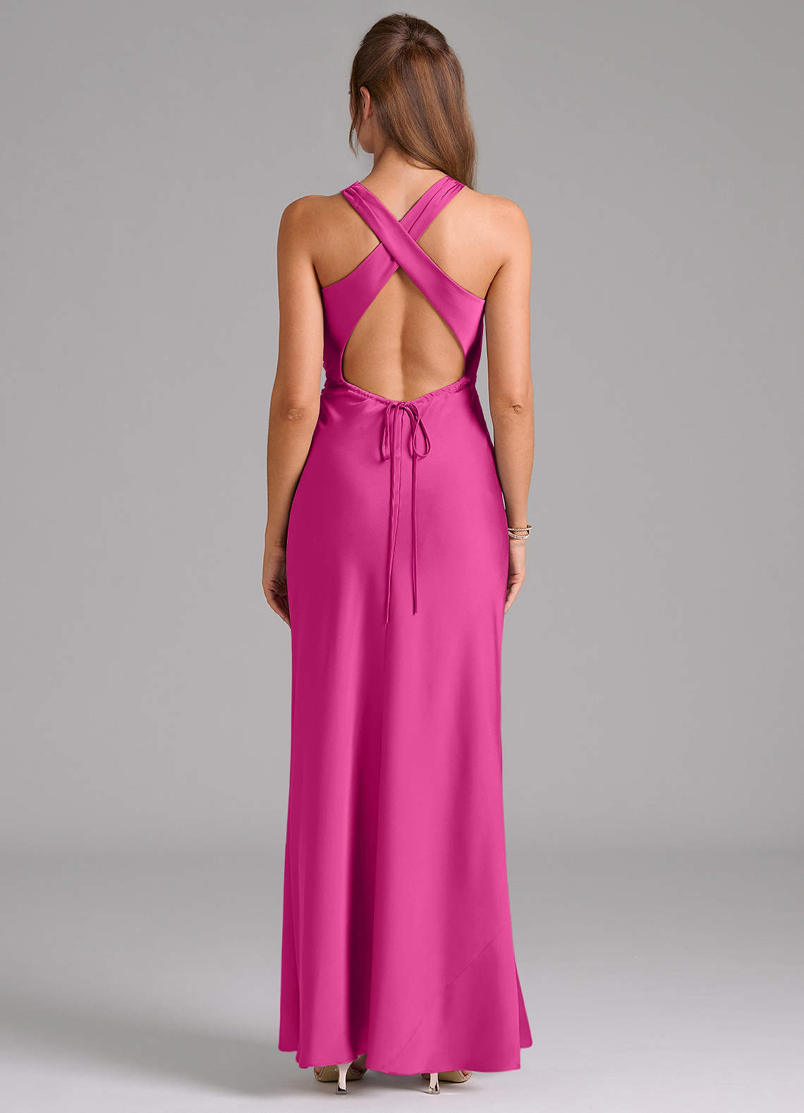 Evadne Sheath Scoop-Neck Stretch Satin Bridesmaid Dress in Fuchsia