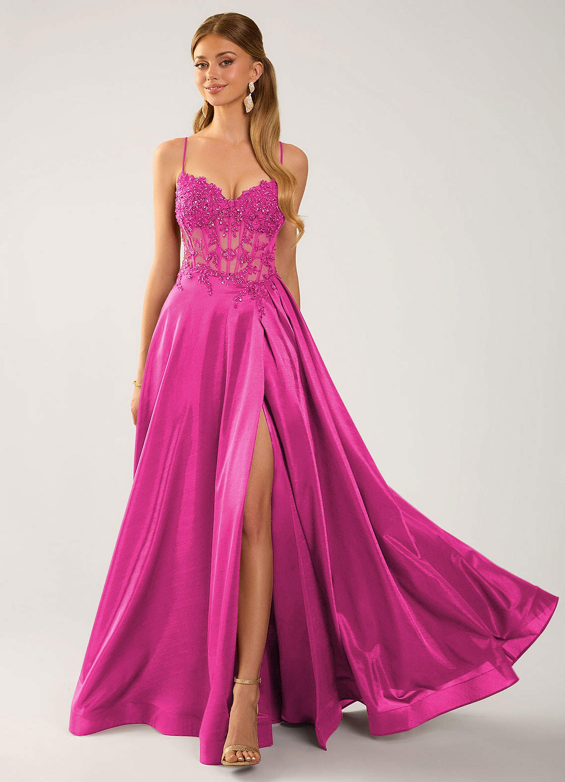 Isoldemark A-Line Sweetheart Satin Evening Dress in black