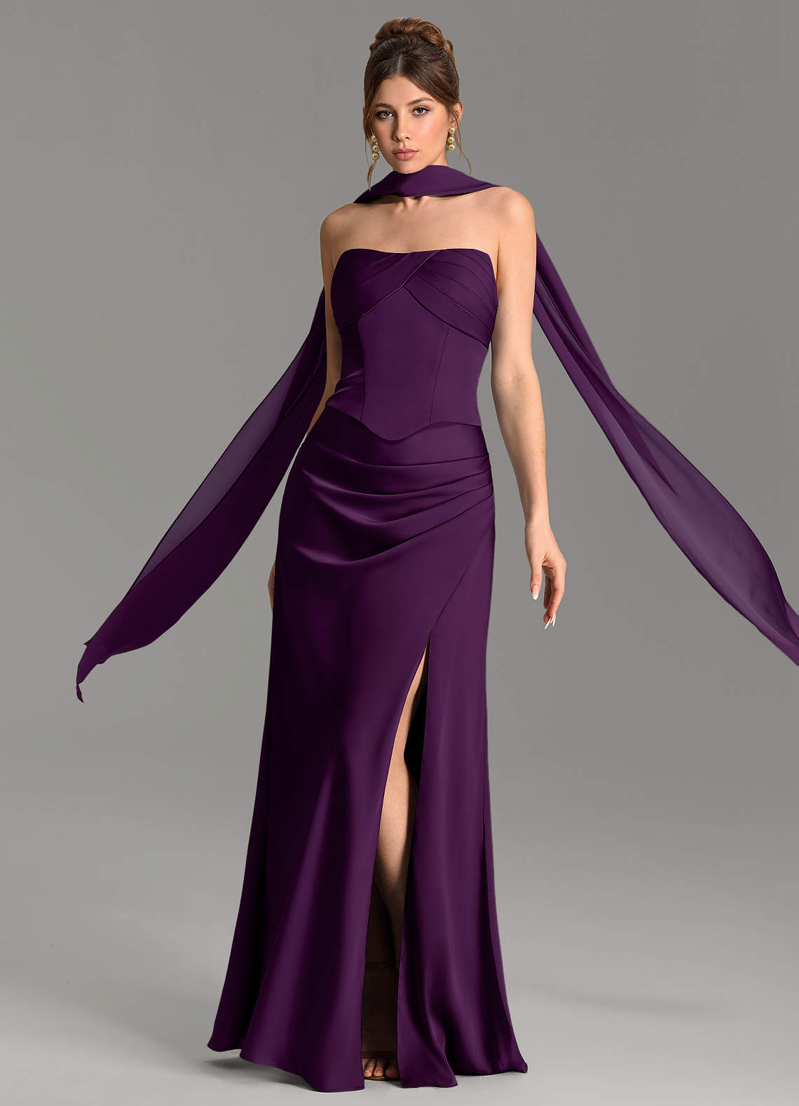 Nicki Sheath Scoop-Neck Stretch Satin Bridesmaid Dress in Grape