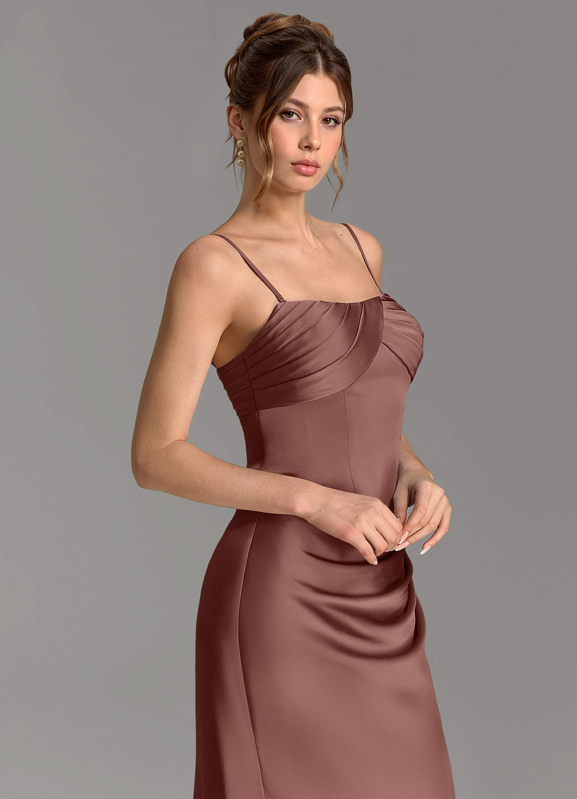 Nicki Sheath Scoop-Neck Stretch Satin Bridesmaid Dress in Espresso