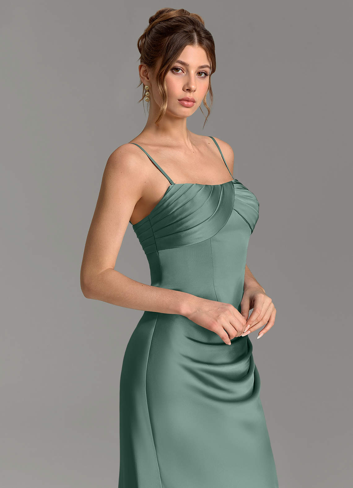 Nicki Sheath Scoop-Neck Stretch Satin Bridesmaid Dress in Eucalyptus