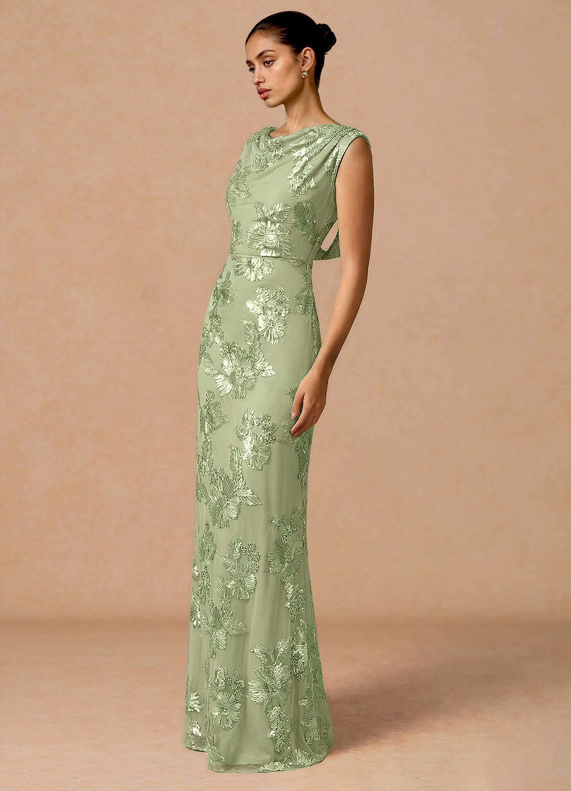 Elowis Column Open-Back Floral Mesh Evening Dress in Light Green