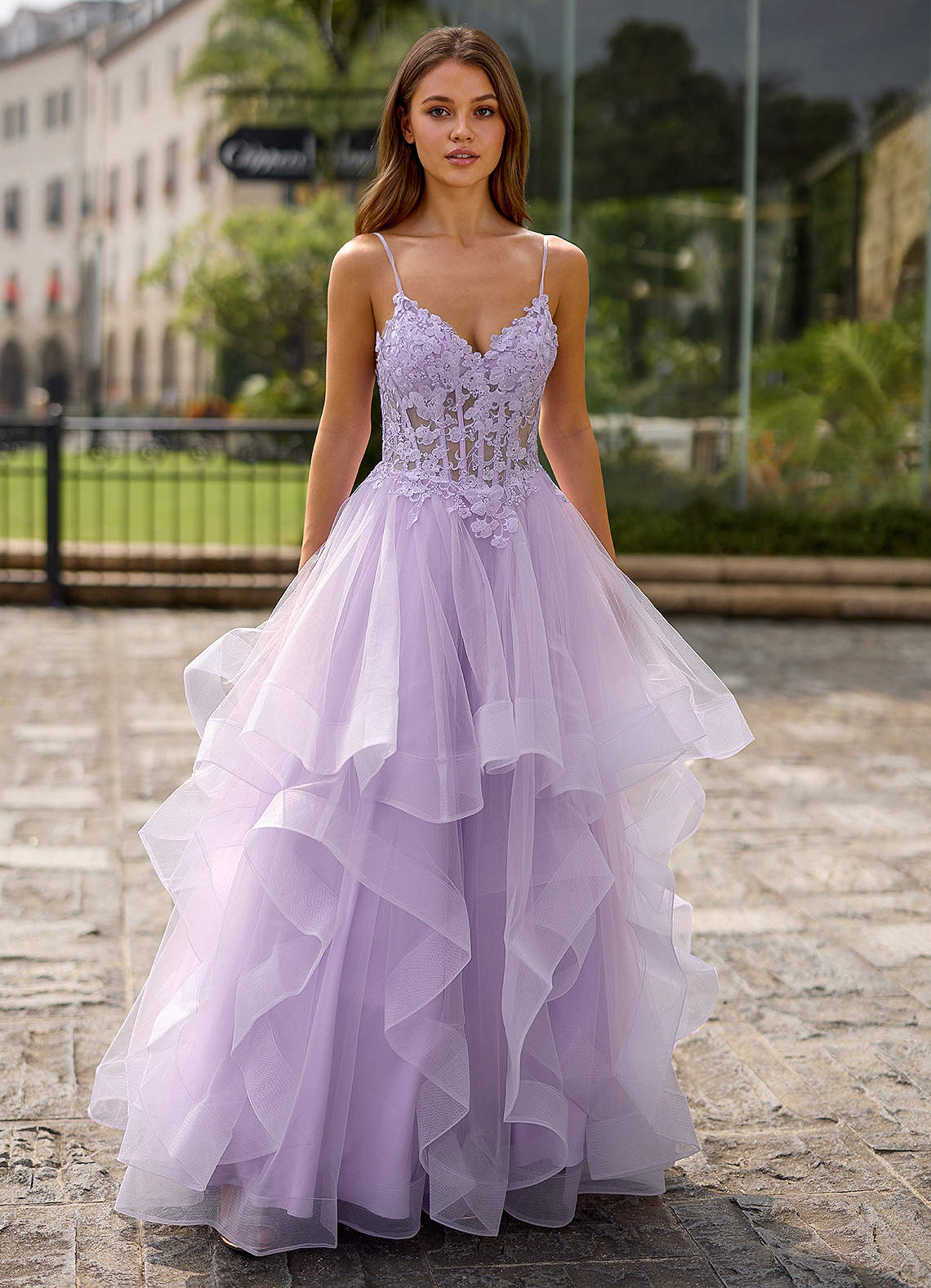 Spitze Ball Gown Sweetheart Lace Tulle Evening Dress in Purple