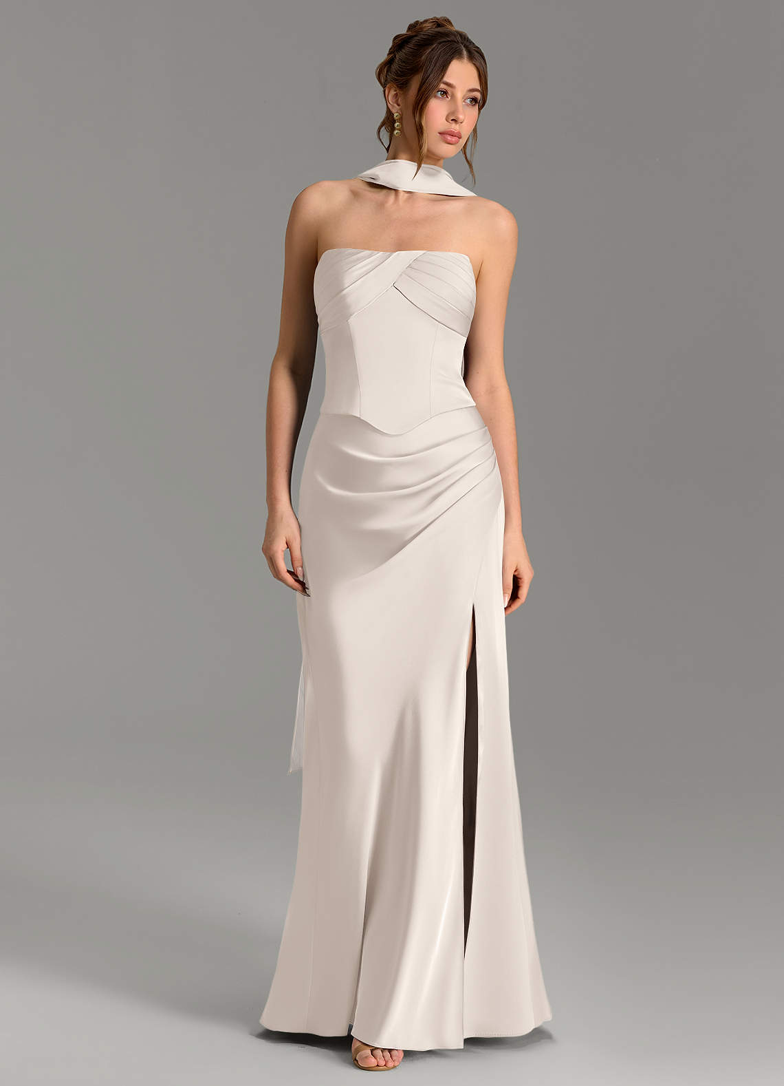 Nicki Sheath Scoop-Neck Stretch Satin Bridesmaid Dress in White Alabaster