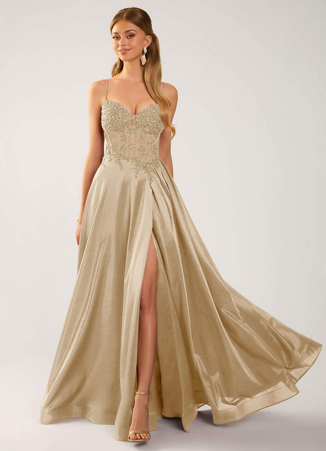 Isoldemark A-Line Sweetheart Satin Evening Dress in black