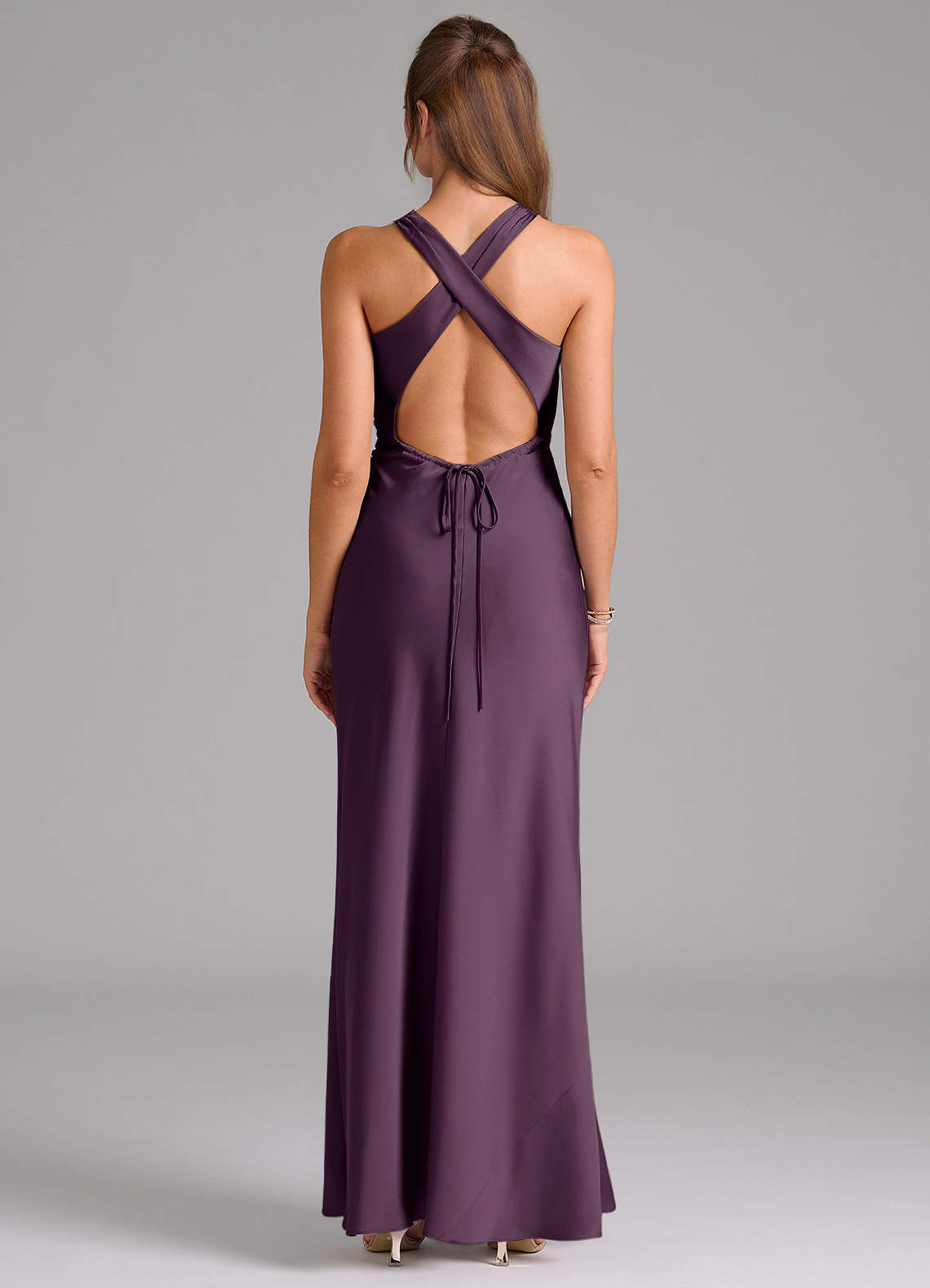 Evadne Sheath Scoop-Neck Stretch Satin Bridesmaid Dress in Plum