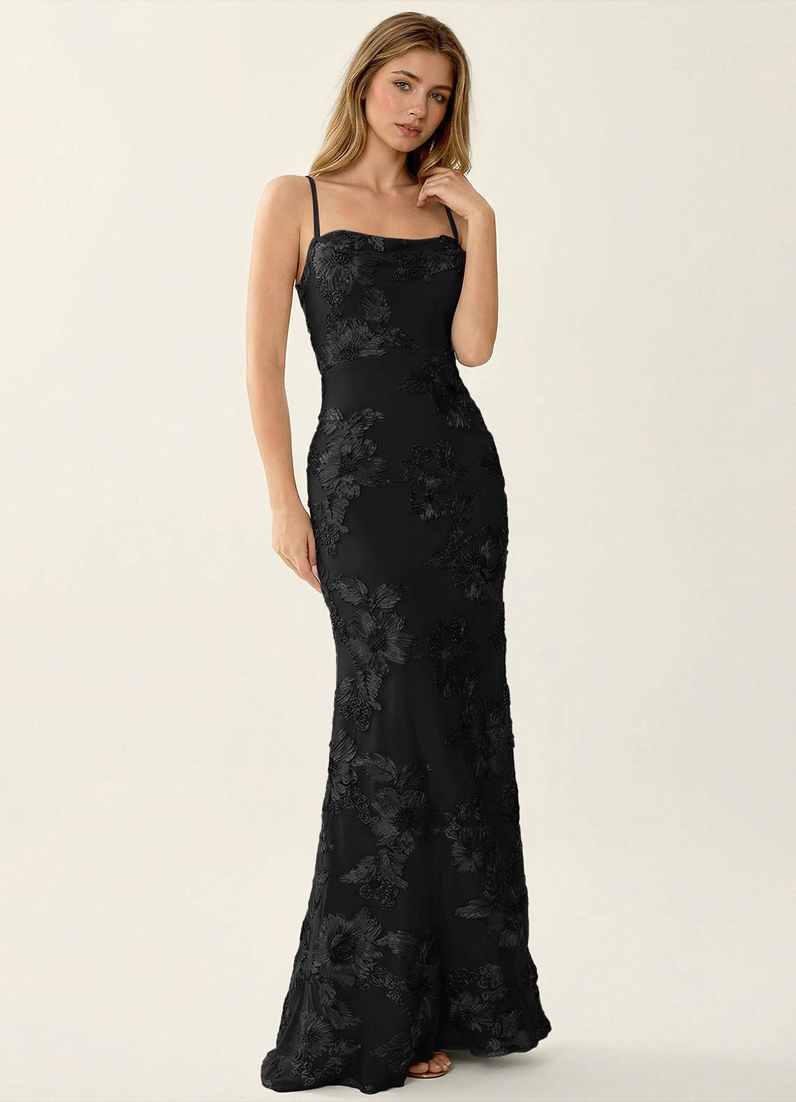 Kailani Mermaid Spaghetti-Strap Lace Evening Dress in black