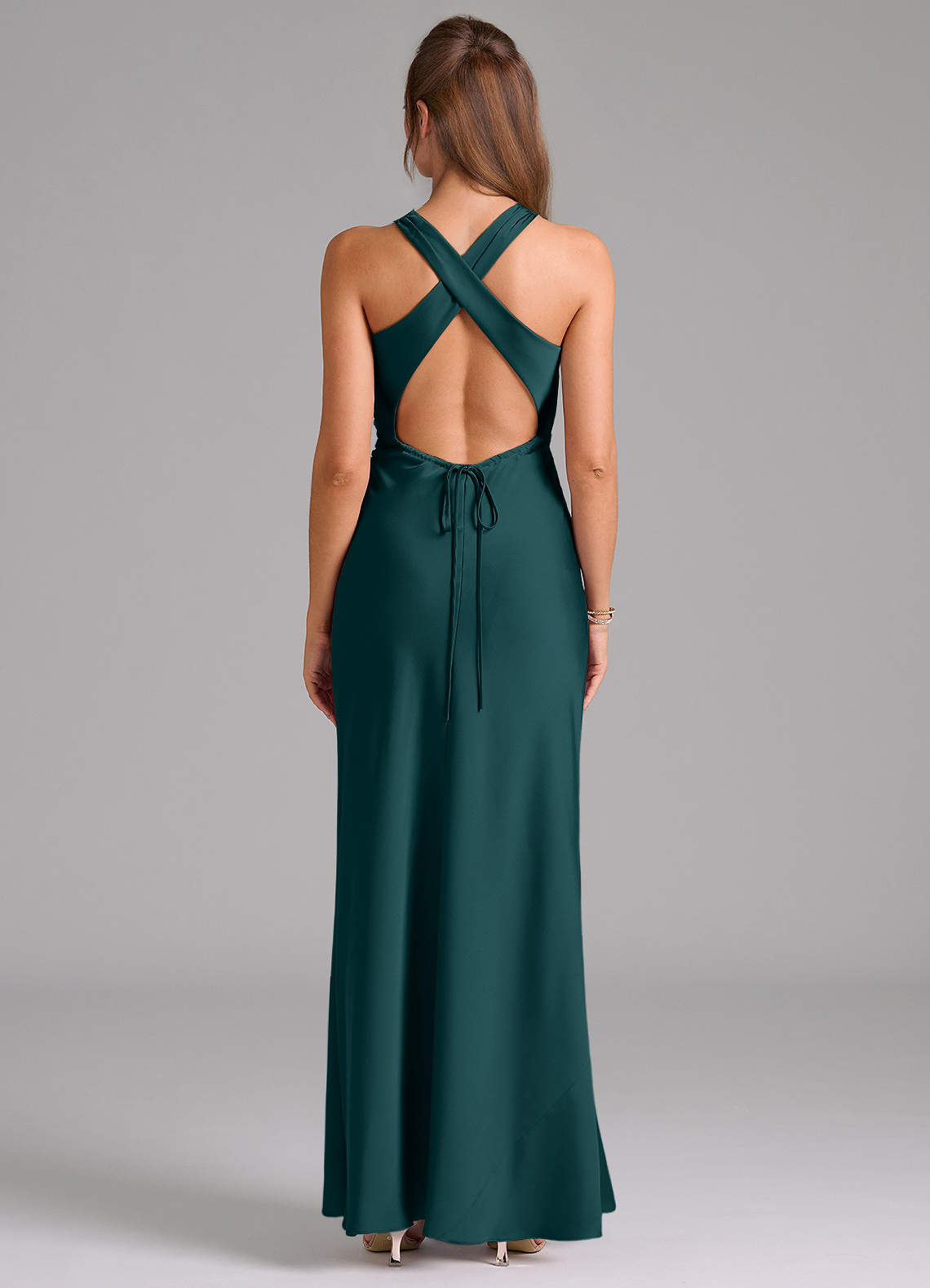Evadne Sheath Scoop-Neck Stretch Satin Bridesmaid Dress in Pine