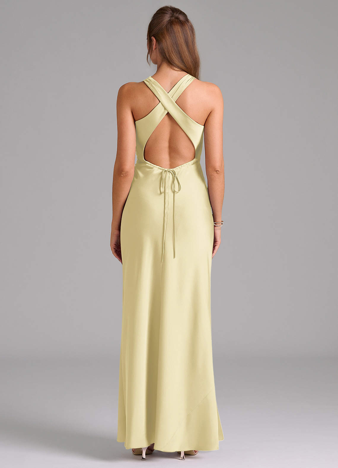 Evadne Sheath Scoop-Neck Stretch Satin Bridesmaid Dress in Lemon Sorbet