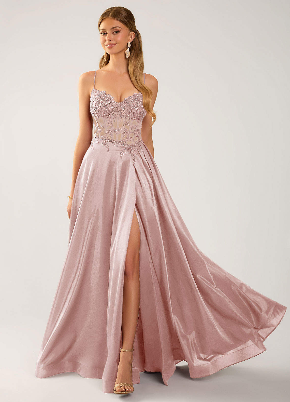 Isoldemark A-Line Sweetheart Satin Evening Dress in black