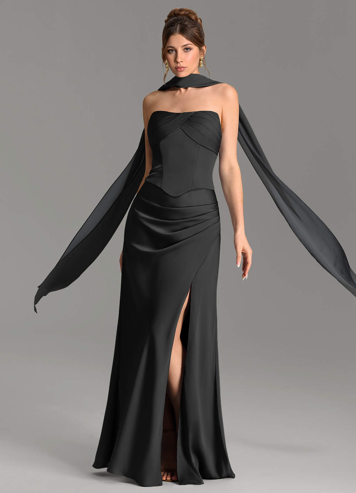 Nicki Sheath Scoop-Neck Stretch Satin Bridesmaid Dress in black