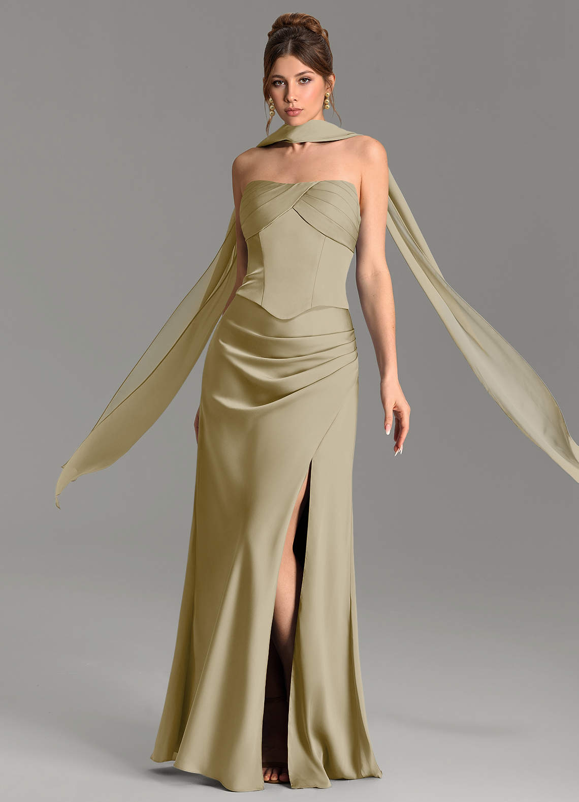 Nicki Sheath Scoop-Neck Stretch Satin Bridesmaid Dress in Moss Green