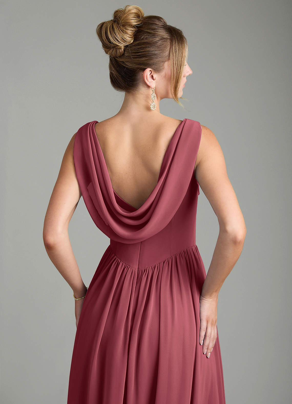 Novi A-Line Square-Neck Chiffon Bridesmaid Dress in Merlot
