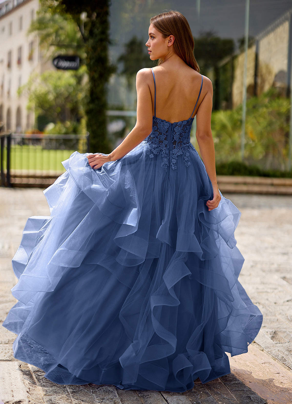 Spitze Ball Gown Sweetheart Lace Tulle Evening Dress in Steel Blue