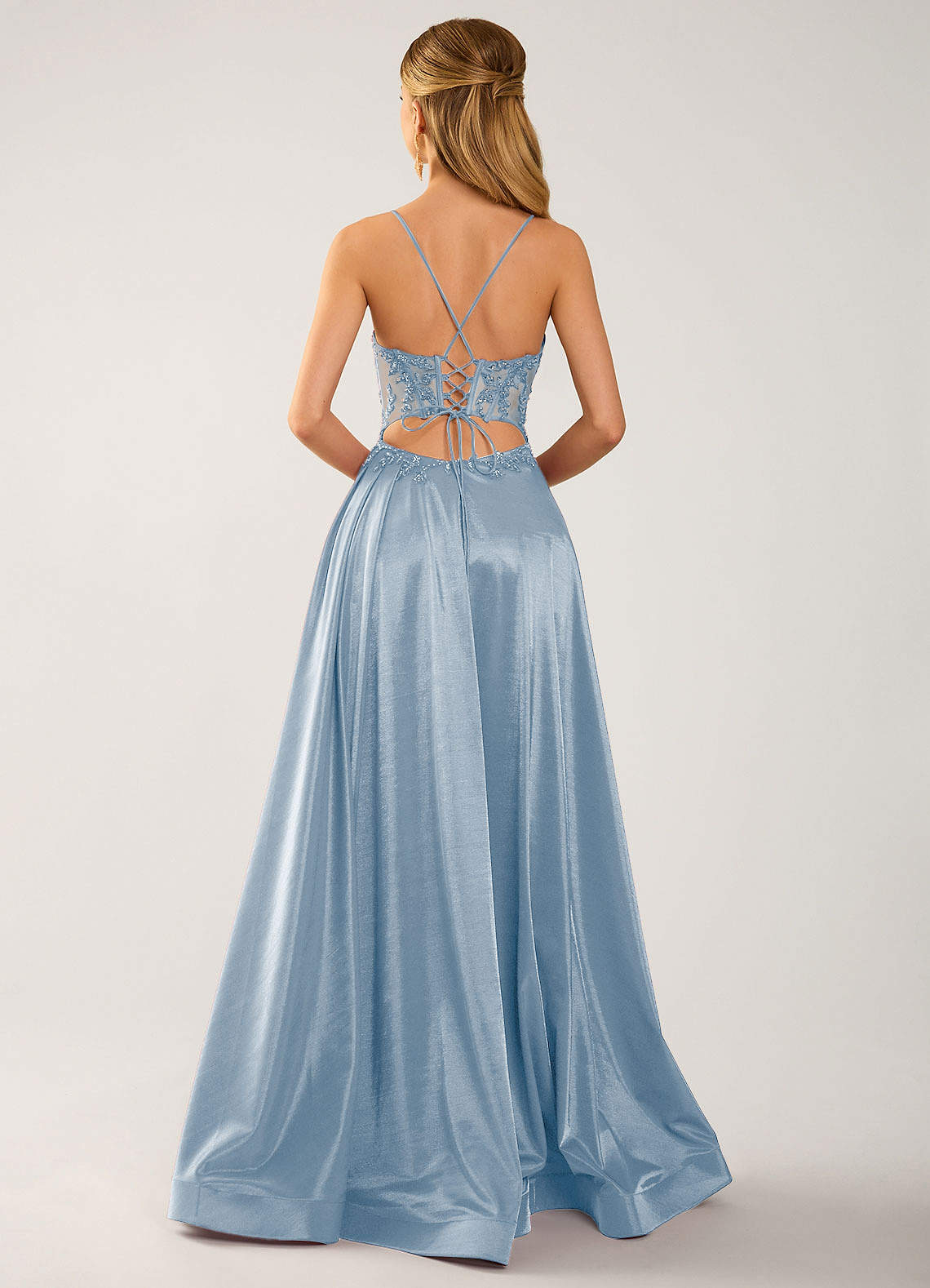 Isoldemark A-Line Sweetheart Satin Evening Dress in Sky Blue