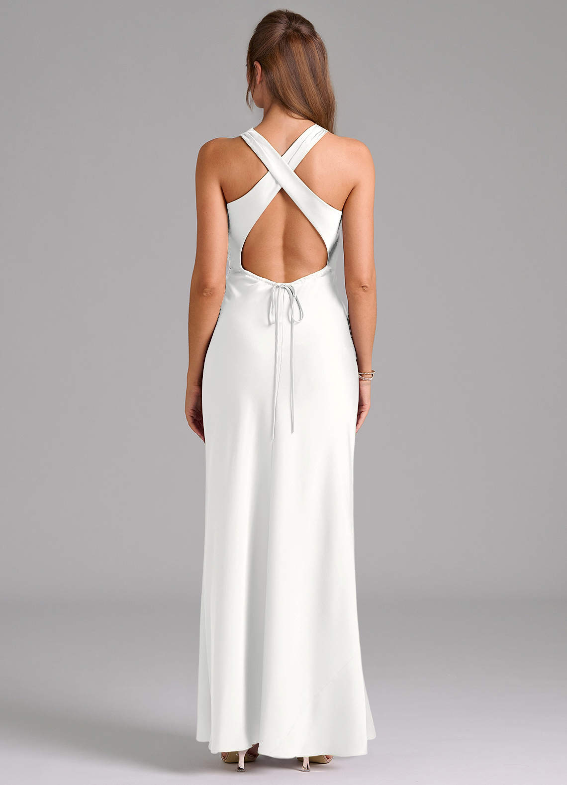 Evadne Sheath Scoop-Neck Stretch Satin Bridesmaid Dress in white