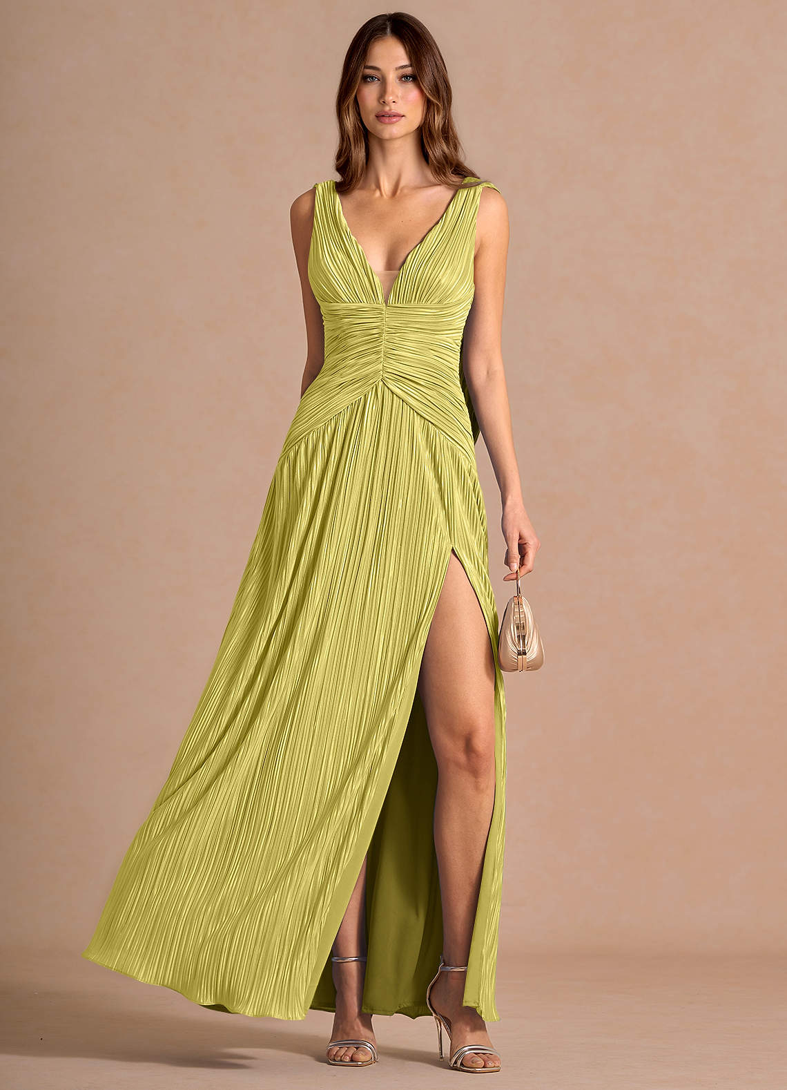 Quellia Sheath V-Neck Stretch Knit Wedding Guest Dress in Pale Yellow