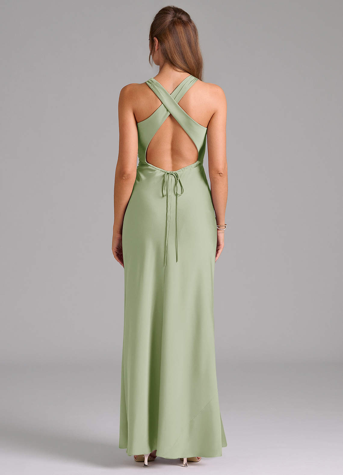 Evadne Sheath Scoop-Neck Stretch Satin Bridesmaid Dress in Dusty Sage